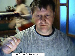 salut! sint daniel si imi pare bine sa navighez pe acest site! :hi:  :hi:  :hi:  :rotfl: 

 :finger: